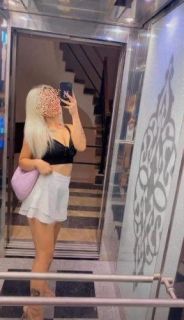 Aktif oral seans yapan Derin