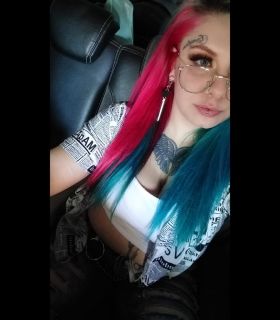 Bakımlı makyajına önem veren Escort Efra