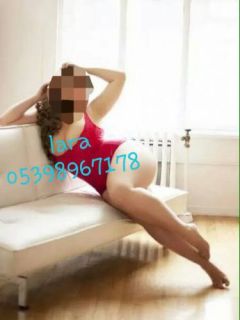 Balıketli saksolu bayan Faxrende