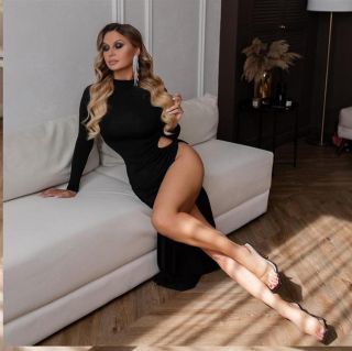 Beyaz tenli güzel Dilara