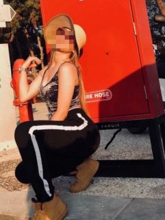 Beylere indirim yapan Hande