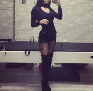 Çılgın ve sekste başarılı Ella