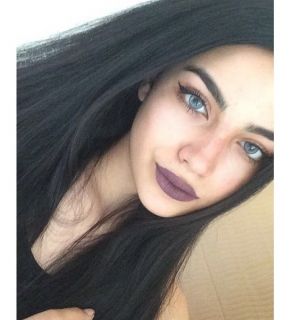 Doğal tatlı bir kız 