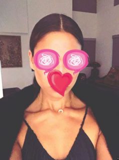 Dokunuşuyla erkeklerde sımsıcak beden oluşturan Selin