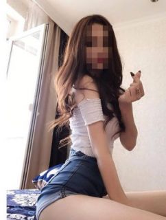 Eğlenceli görüşme geçiren Merve