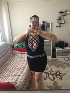 Erkeğine güven hissetmek isteyen Yasemin