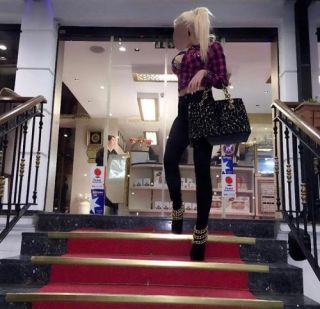 Erkekleri mest edecek Şeyma