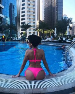 Gerçek aşka doyamayan Zerrin