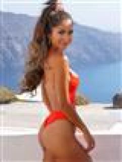 Gezmeyi ve eğlenmeyi çok seven Burla