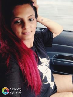 Harika pozisyonlar bilen Efsun