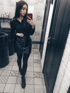 İdeal vücut ölçülerine sahip Ahu