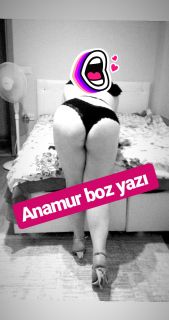 İlgisi büyük olan güzel Mersin escort kızı Derin