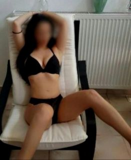 Kusursuz tarzde sevişen Özlem