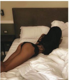 Muhteşem güzelliği olan Cansu