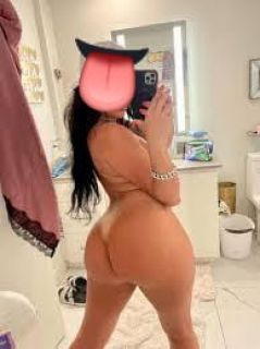 Neşeli escort kadın Şira