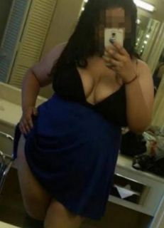 Partneriyle unutulmaz an geçiren Hale