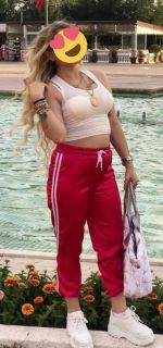 Profesyonel masaj hizmeti veren Tülin