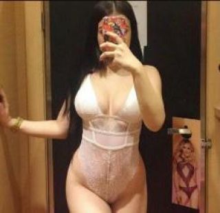 Restoranları seven escort Zülay