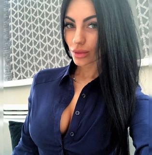 Rus kökenli escort Ecem