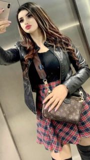 Sağlam kalçaları olan Hazal