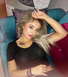 Sarışın seksi bayan Ahu