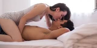 Seks hayatı renkli olan çiftlerin sırları