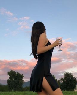 Seksi masajla yaşatan Nia