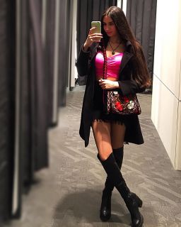 Seksi vücutu olan escort Başak