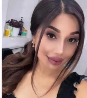 Sert ve yumşak seksi seven Defne