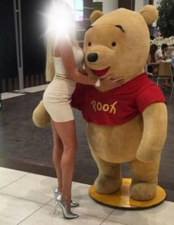 Sevişirken çok eğlenen Burçin