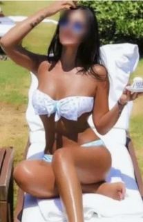  Sizi Baştan Çıkaracak Konya  Escort Yasemin İle Bambaşka Deneyimler