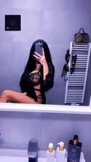 Sizi baştan çıkarmaya hazır Naz