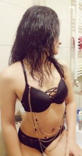 Son derece seksi Yasemin