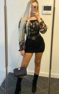 Tutkulu bir kız Ayşe