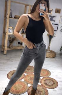 Vücutu çekici olan Deniz