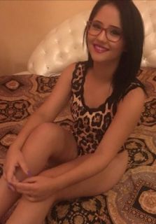 Vücutunun tadı ve kokusu bambaşka olan Yasmin