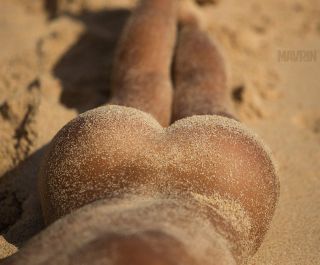 Yaz, deniz ve mayolu fıstıklar