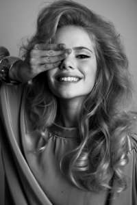 mavi gözlü kızlar