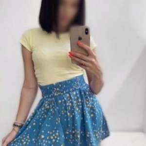 Azgın bir sekreter Cemre