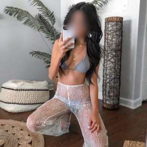 Baştan çıkarıcı escort Lalin