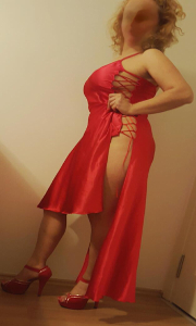 Çok şakacı escort bayan Aysel