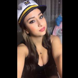 Değişik fanteziler yapan Zeyno