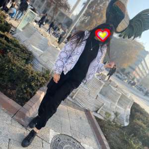 Dengeli bir vücut hatlarına sahib Kamelya