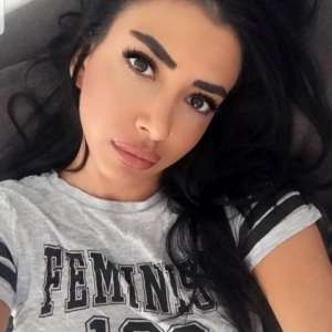 Genç Ataköy Escort Selena ile Birlikte hayatını yaşa