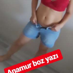 İlgisi büyük olan güzel Mersin escort kızı Derin