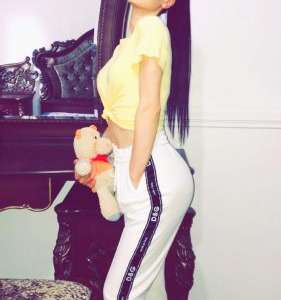 Mistik seksi bir bayan Günay