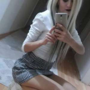 Özel bir seksi bayan Badem