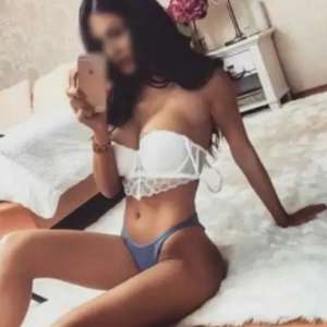 Profosyonel bir escort bayan Ceylin