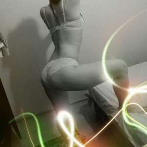 Siyah saçlı Denizli eskort Sevinç