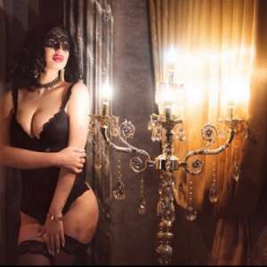 Siz beylerle yaşamak isteyen Hande